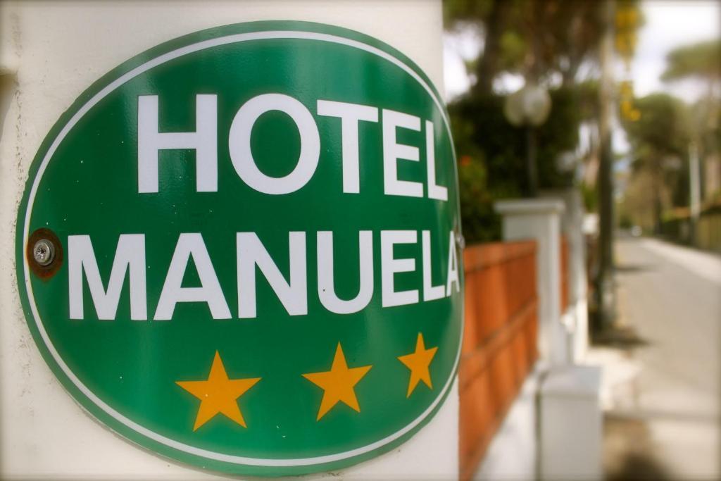 צ'ינקואלה Hotel Manuela מראה חיצוני תמונה
