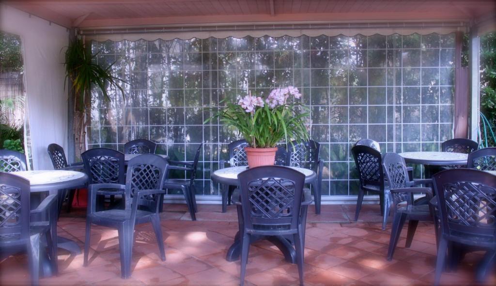 צ'ינקואלה Hotel Manuela מראה חיצוני תמונה